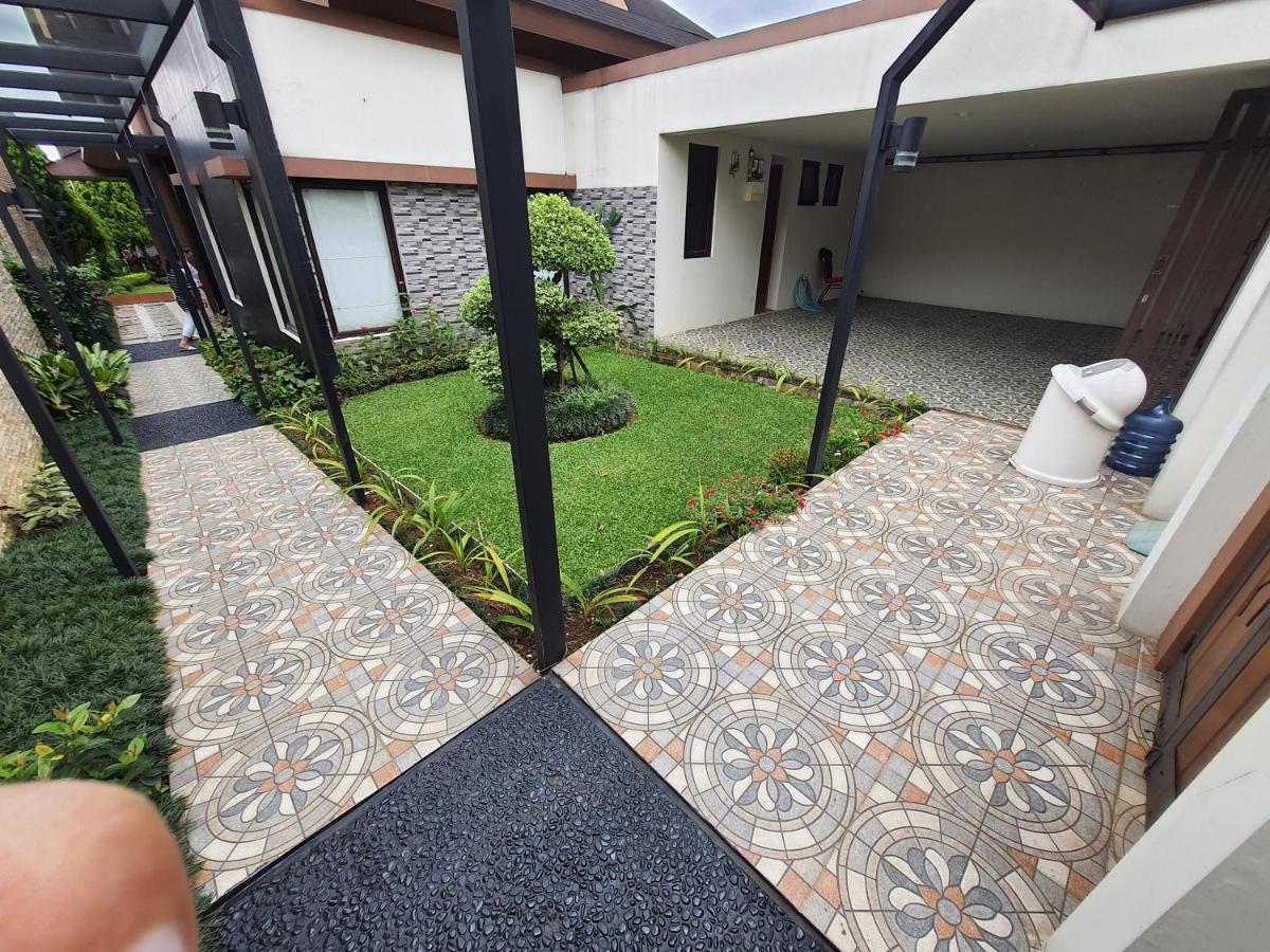 Vimala Hills BroVard Sixteen Villa - B&B Bogor