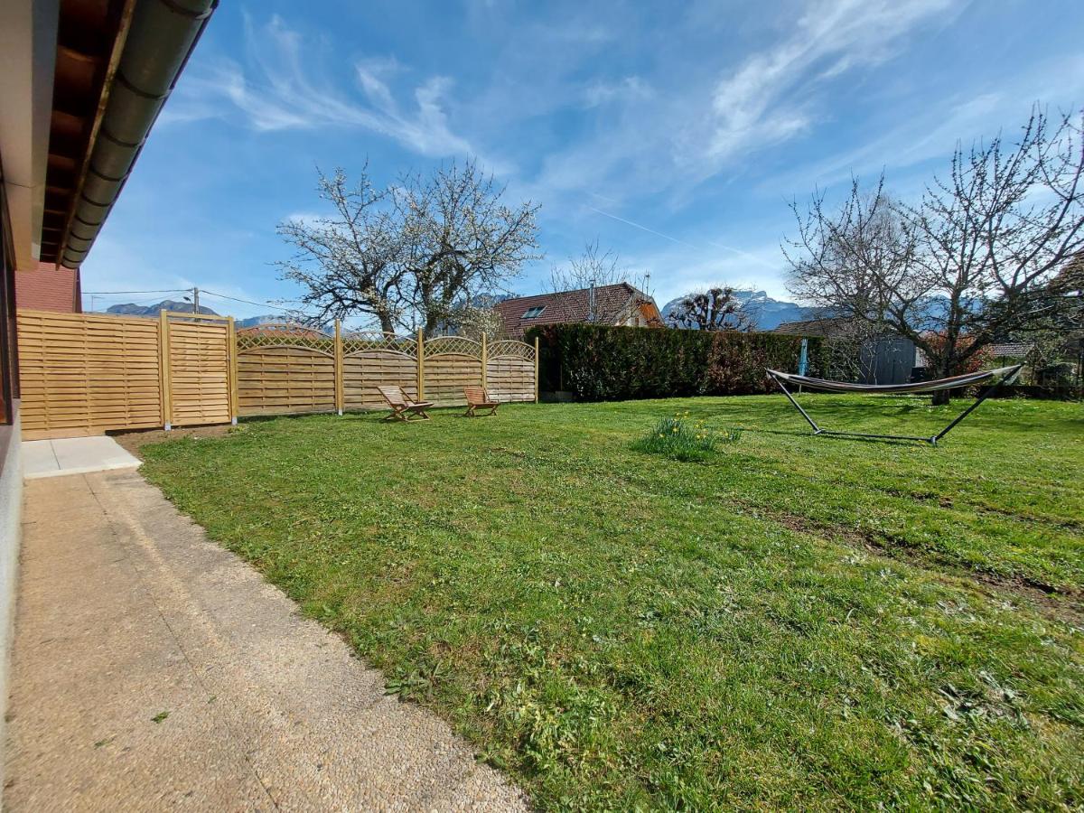 Entre lac et montagne, côté calme, spacieux 3 pièces avec grand jardin - Chambres d'hôtes Saint-Jorioz