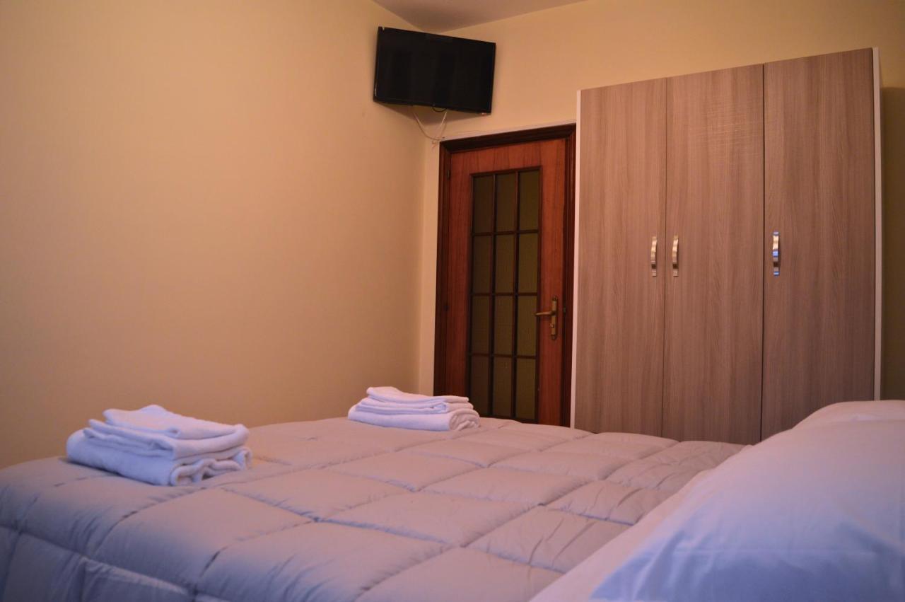 Standard Double Room with Shared Bathroom