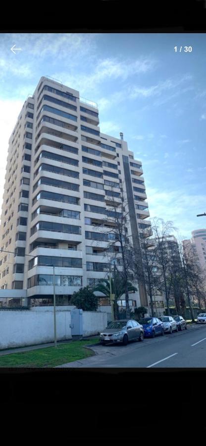 Hermoso depto en las Condes Parque Arauco, 10 personas - B&B
