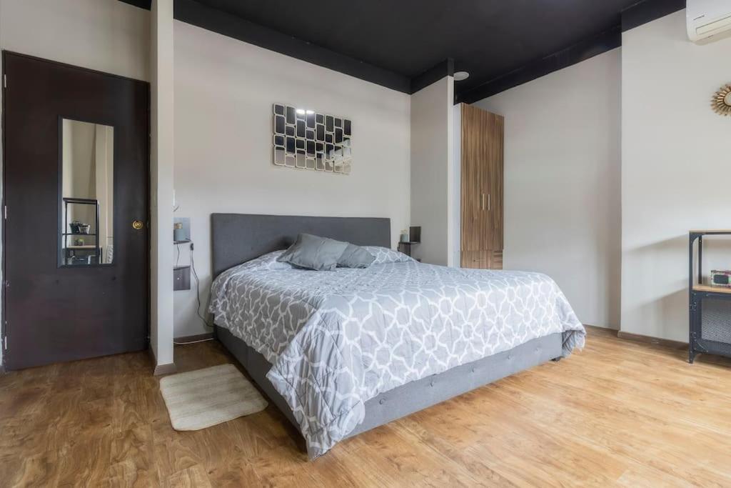 506 Great Location AC 1Bdrm 1bath apt Rooftop - B&B Città del Messico