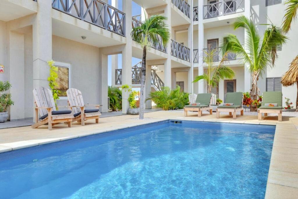 Villa Chica 3 min to Beach, Diving & Restaurants with Pool and private Garden 10 min to Windsurfing & Kitesurfing - Bed and Breakfast Belnem