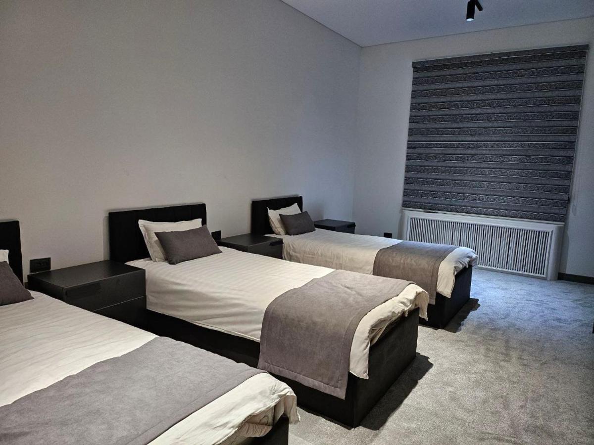 Camera Tripla con Bagno in Comune