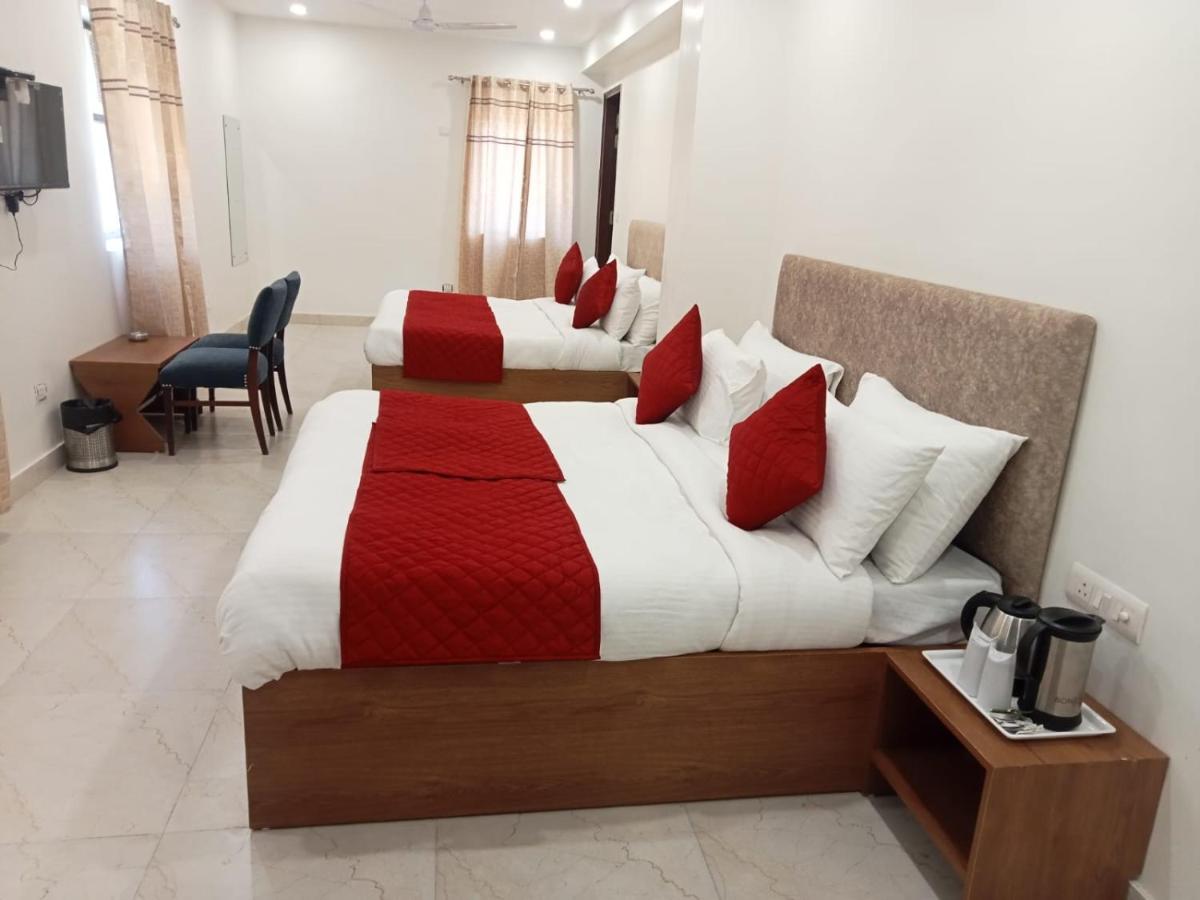 B&B New Delhi - Hotel Fortune Residency - Bed and Breakfast New Delhi