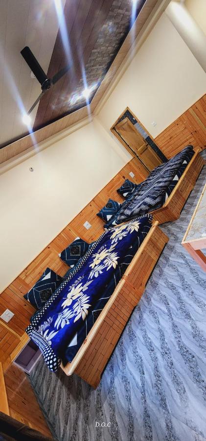 King Room with Mountain View