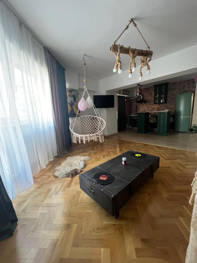 B&B Drobeta-Turnu Severin - Rosa Apartment - Bed and Breakfast Drobeta-Turnu Severin