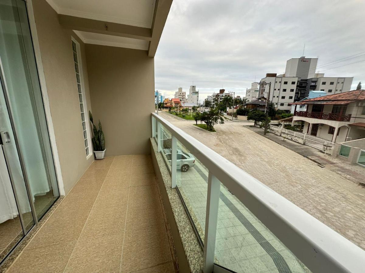 Praia De Palmas, apartamento 2 quartos, completo próximo a praia e todo comercio - B&B