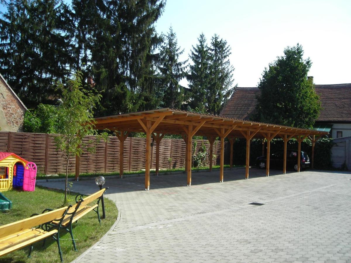 Atmoszféra Apartman - B&B