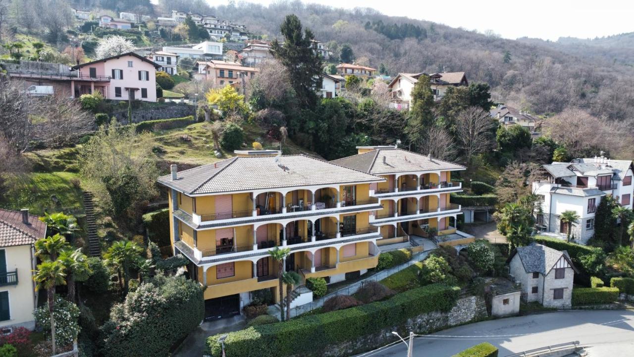 Virgi's Apartment - Ferienwohnung Stresa