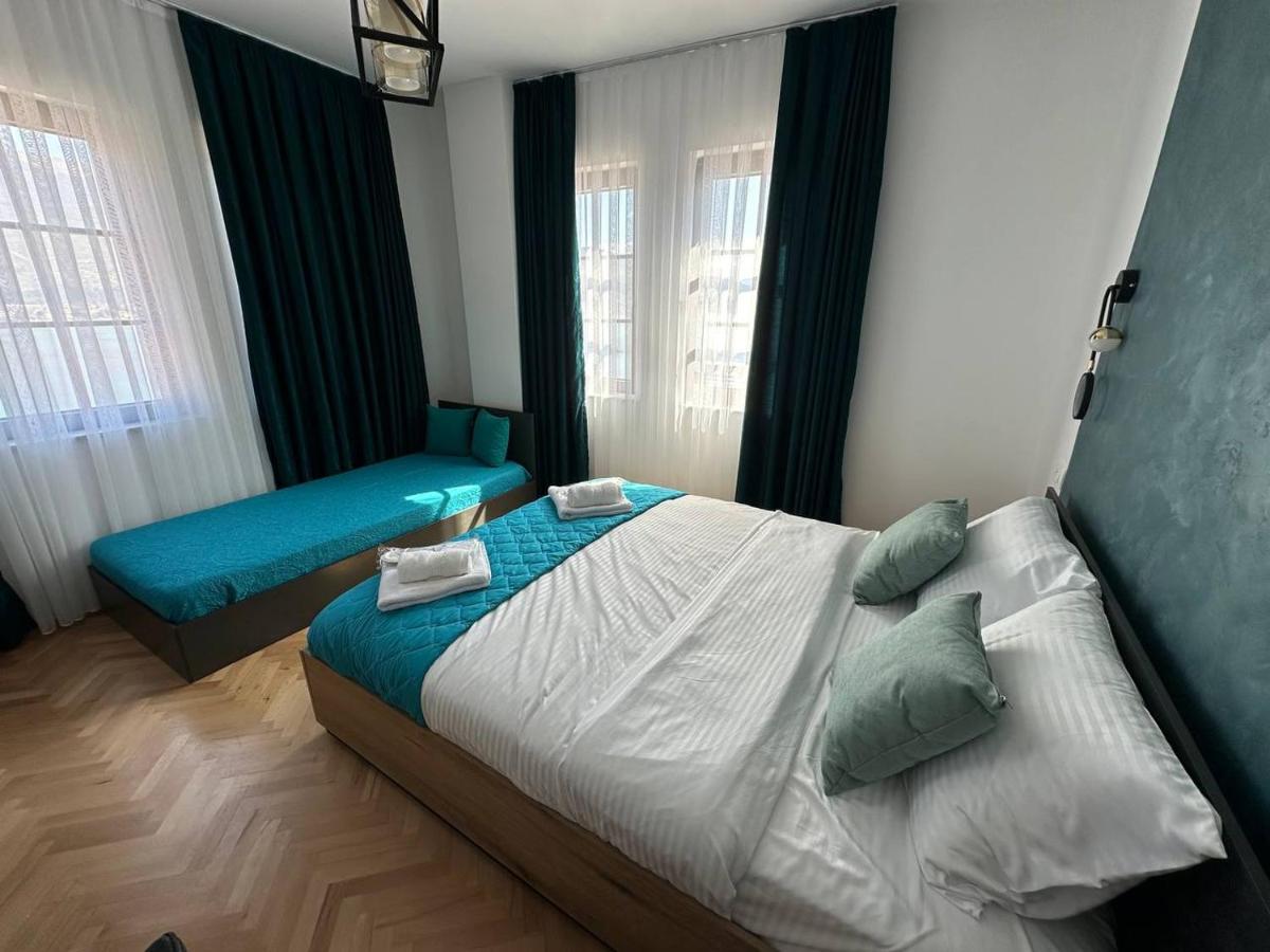 Suite with Lake View