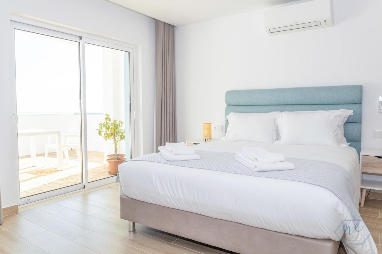 Studio-Apartment mit Meerblick und Terrasse 