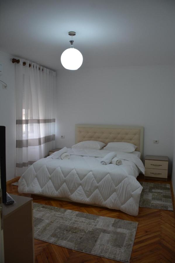 B&B Çorovodë - Apartament Qetesia - Bed and Breakfast Çorovodë