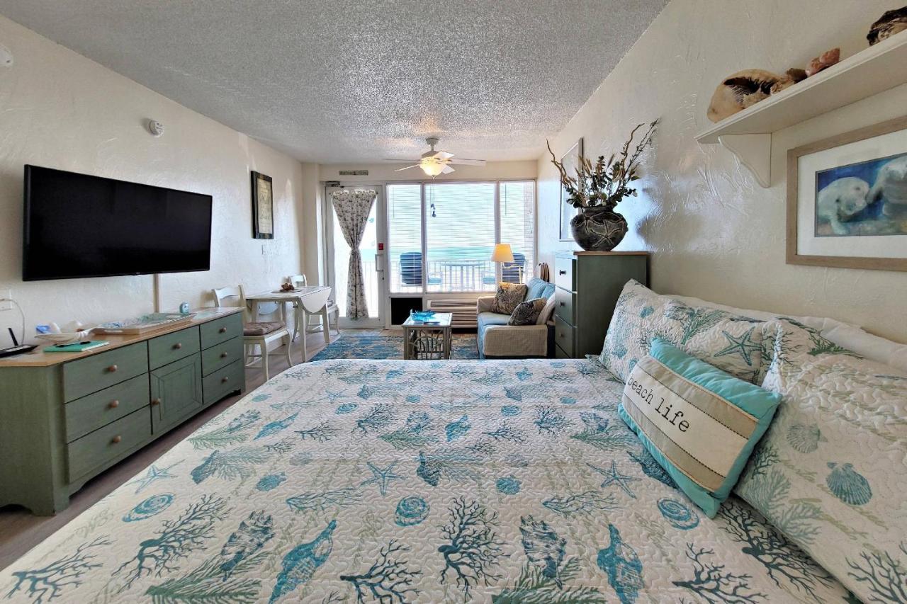 Pirates Cove Condo Unit #117 - B&B Daytona Beach