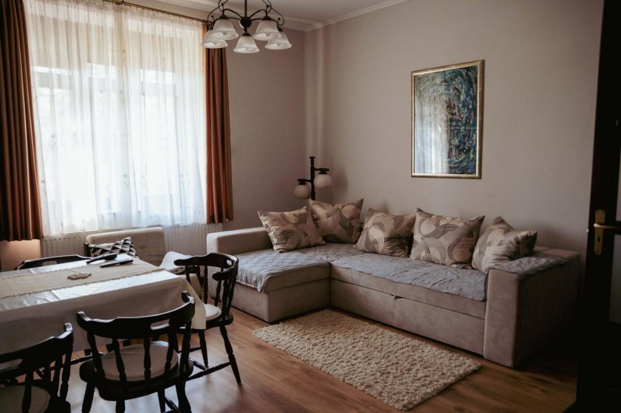 B&B Gyula - Dobay Apartman Gyula - Bed and Breakfast Gyula