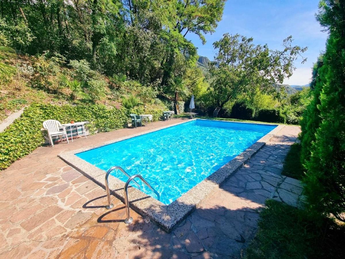 Suite Castel MeranO - panorama terrace and pool - B&B
