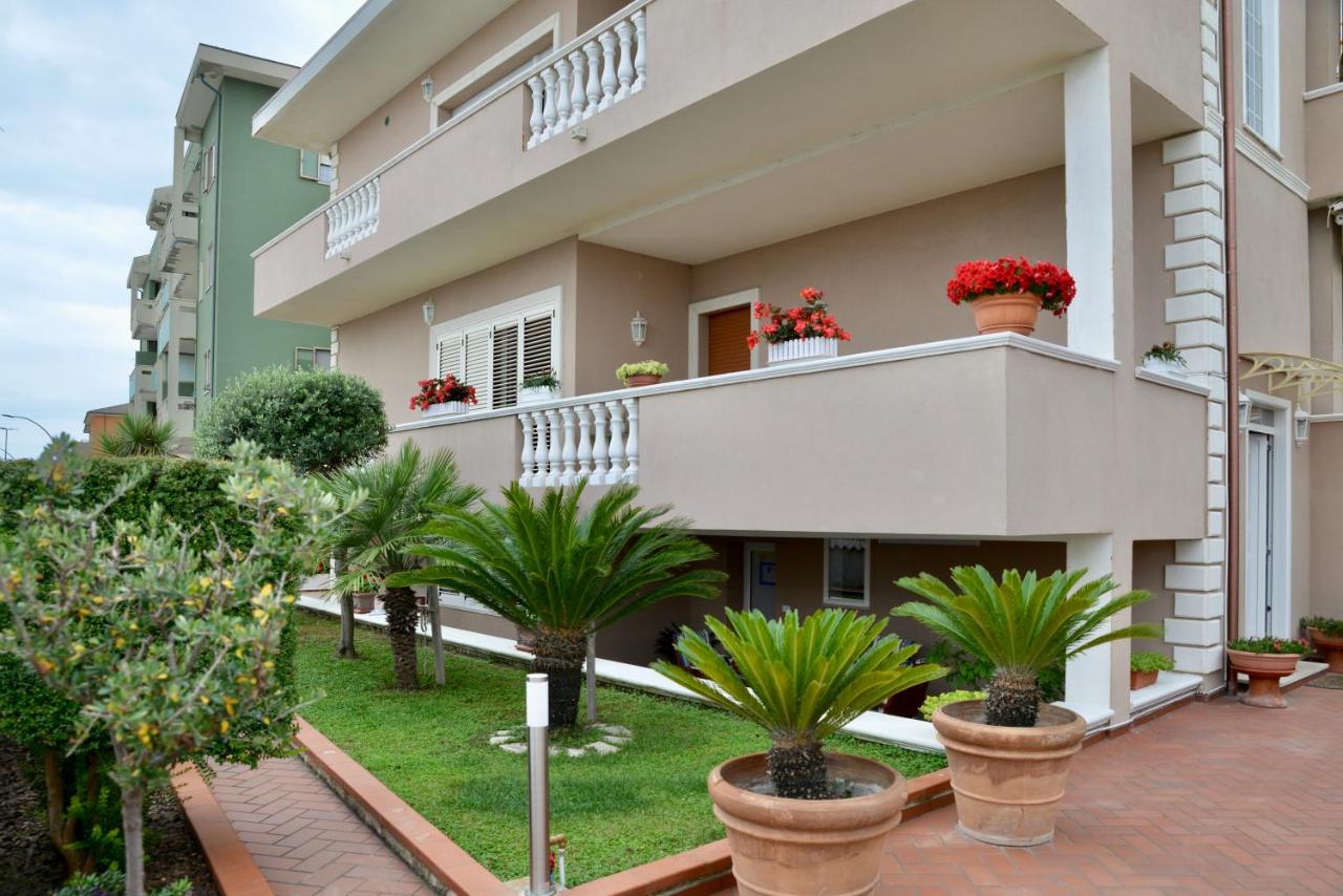 BLUE HOUSE A casa di Tatta - apartments by the sea - B&B