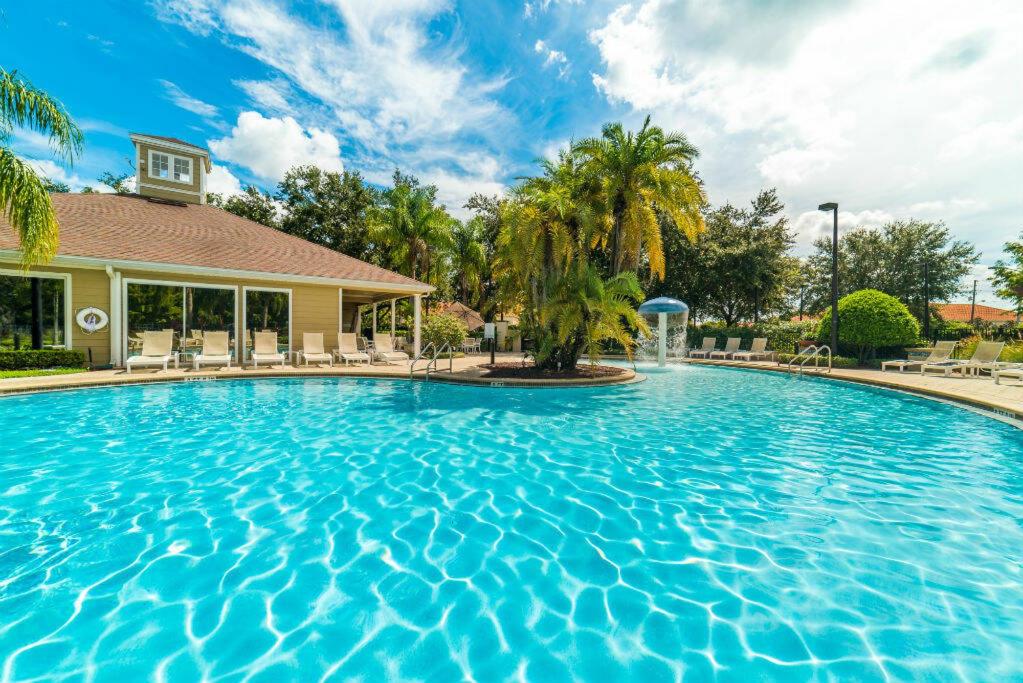 Lucaya Village Resort 3 Bedroom Vacation Home 1503 - B&B