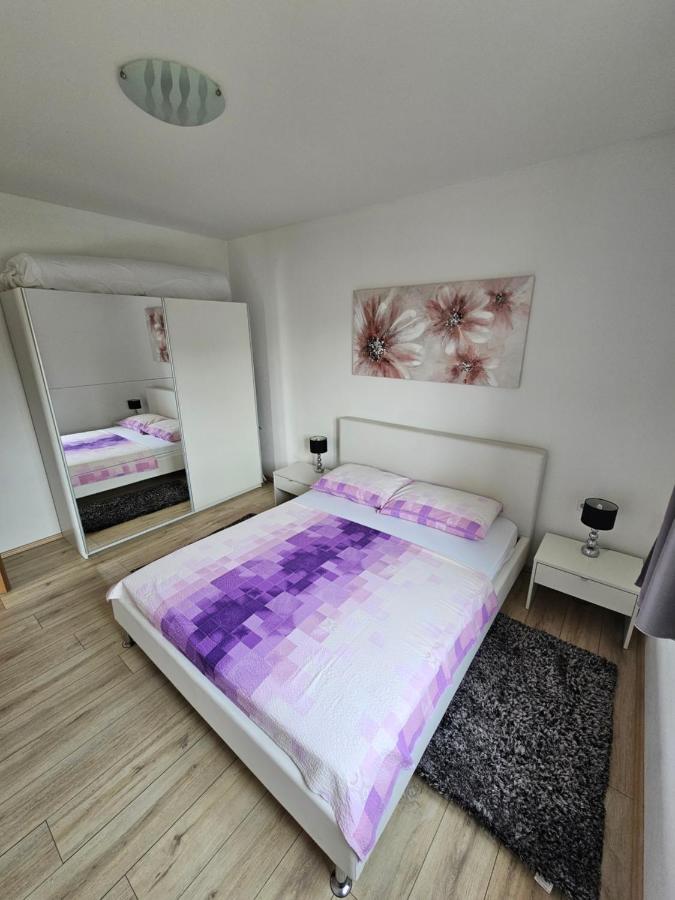 Apartment (2-4 Adults)