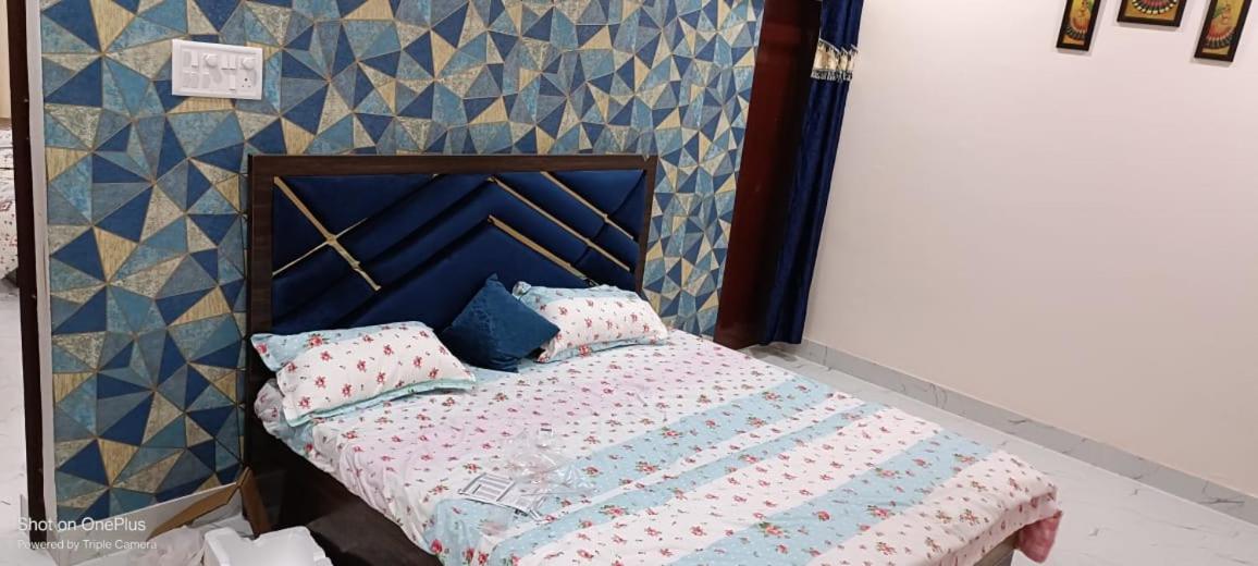 B&B Varanasi - NK Home Stay - Bed and Breakfast Varanasi