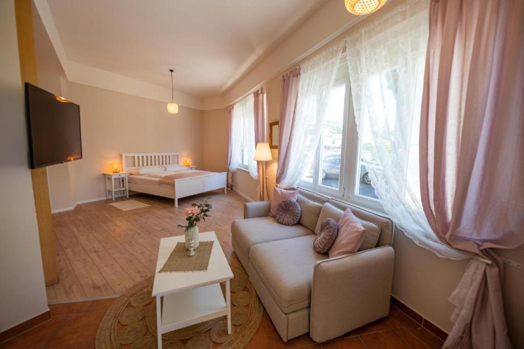 Appartement 301 with own kitchen