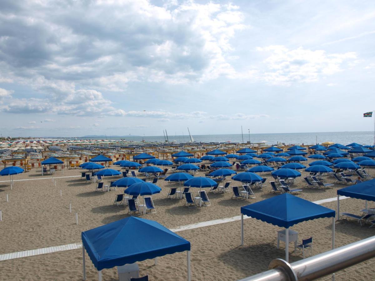 Il Pontile Holidays Apartment - B&B Marina di Pietrasanta