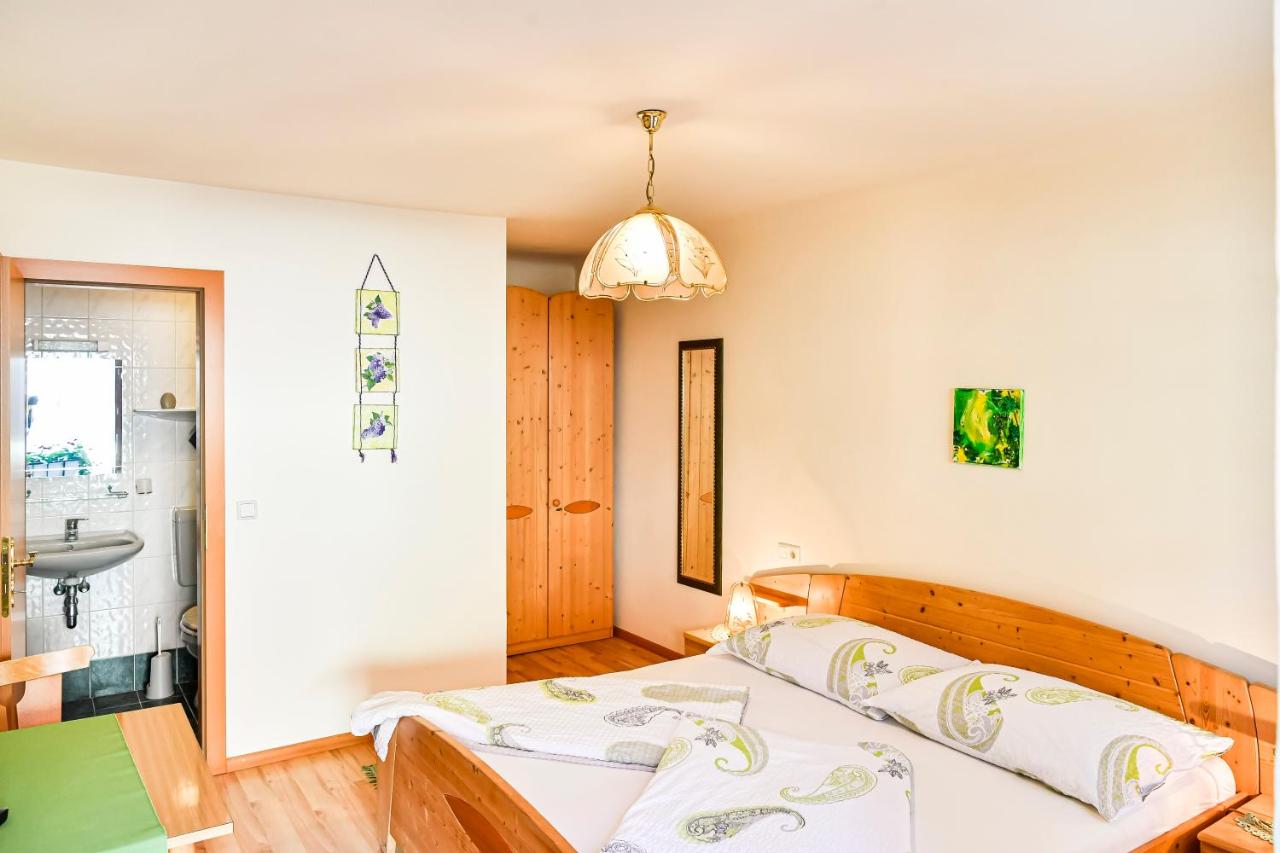 Doppelzimmer mit eigenem Bad