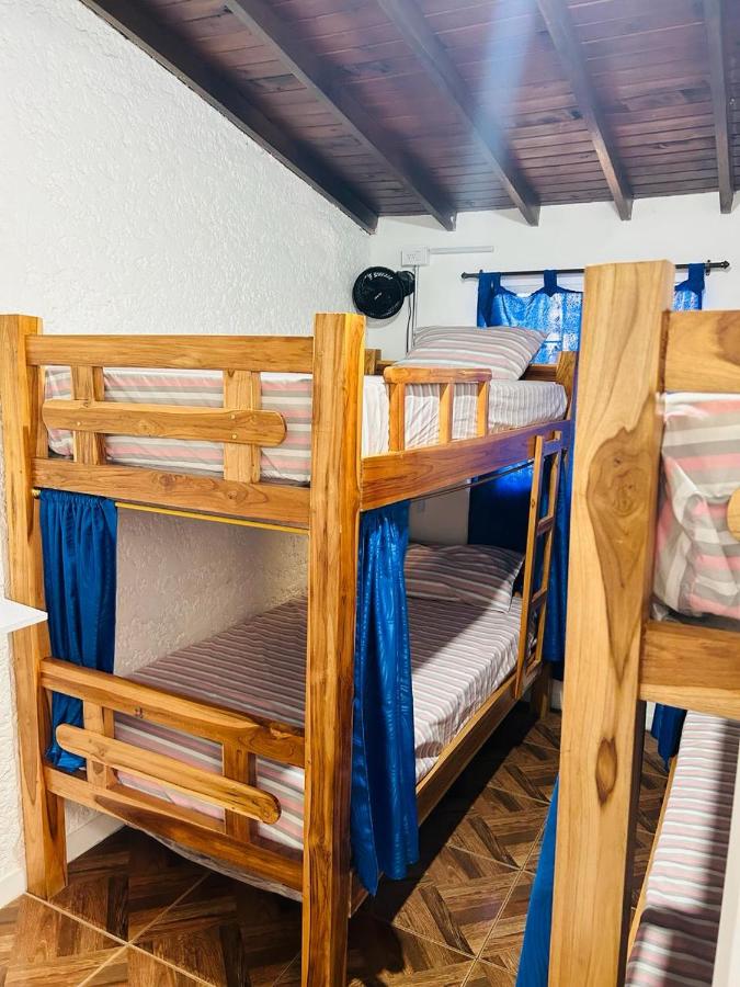 Bett im Schlafsaal für Männer