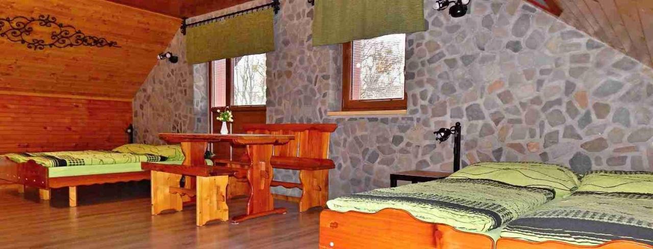 Familienzimmer mit Bergblick
