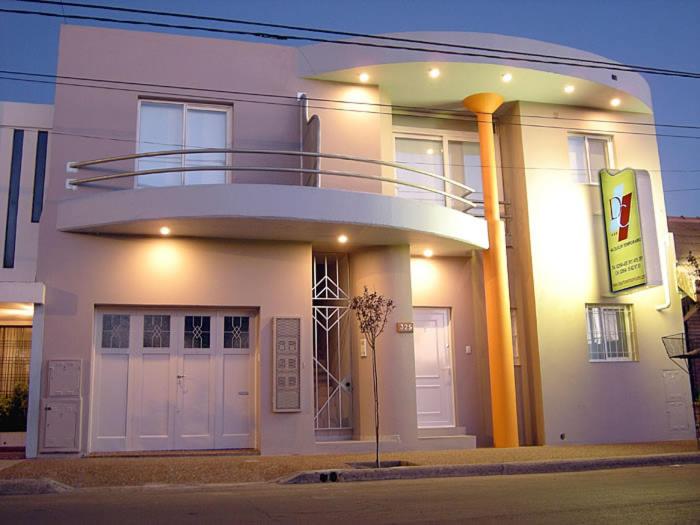 Departamentos Cervantes UNO - B&B