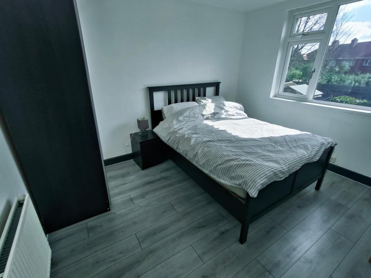 B&B Birmingham - Modern 3 bedroom house - Bed and Breakfast Birmingham