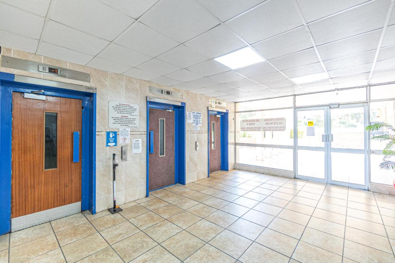 Amanzi402 Oceanview Retreat - Ferienwohnung eManzimtoti