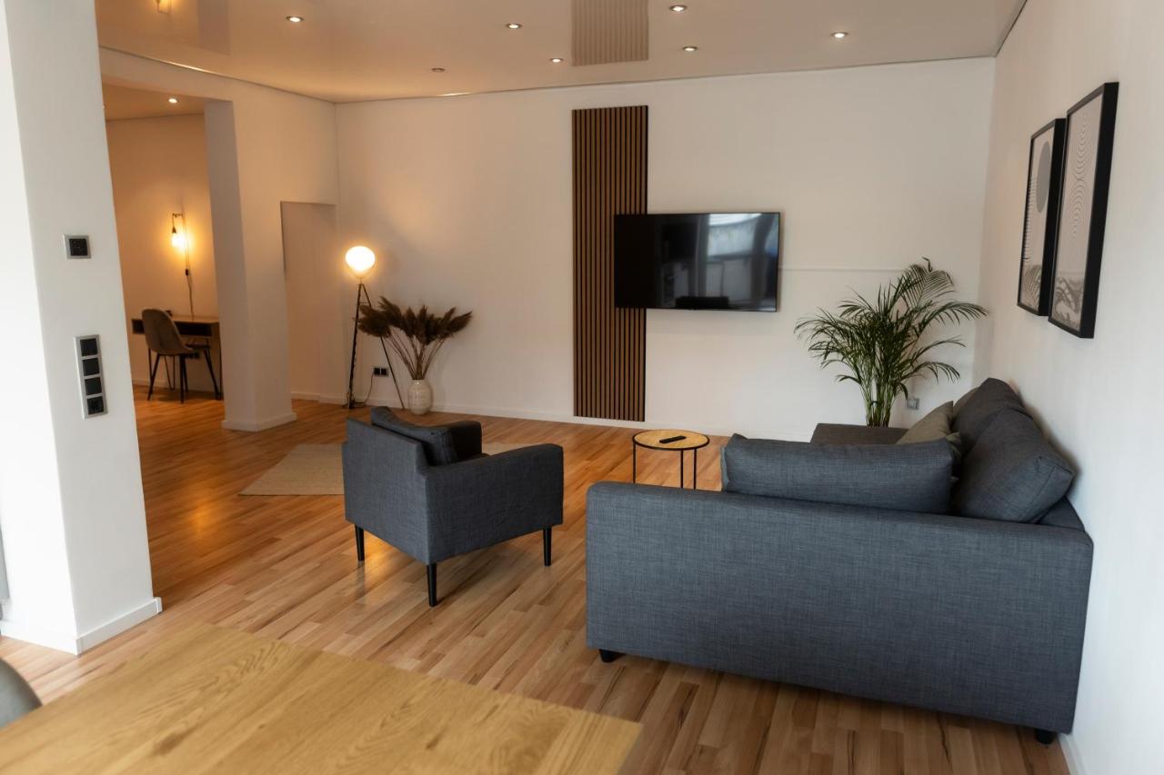 B&B Bobenheim-Roxheim - HUGOS Design Apartment - Bed and Breakfast Bobenheim-Roxheim