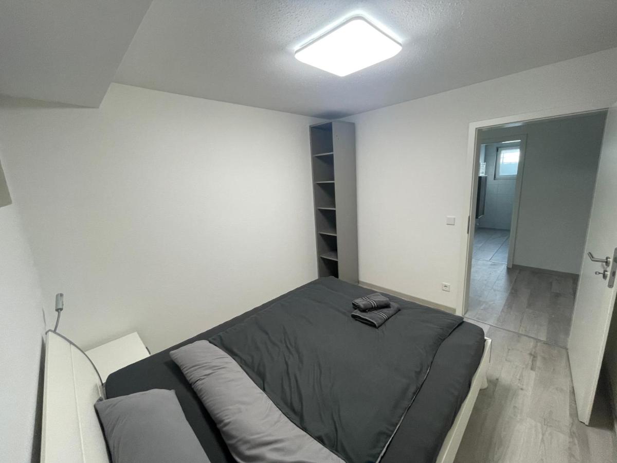 Moderne Souterrain Wohnung in zentraler Lage - B&B Filderstadt