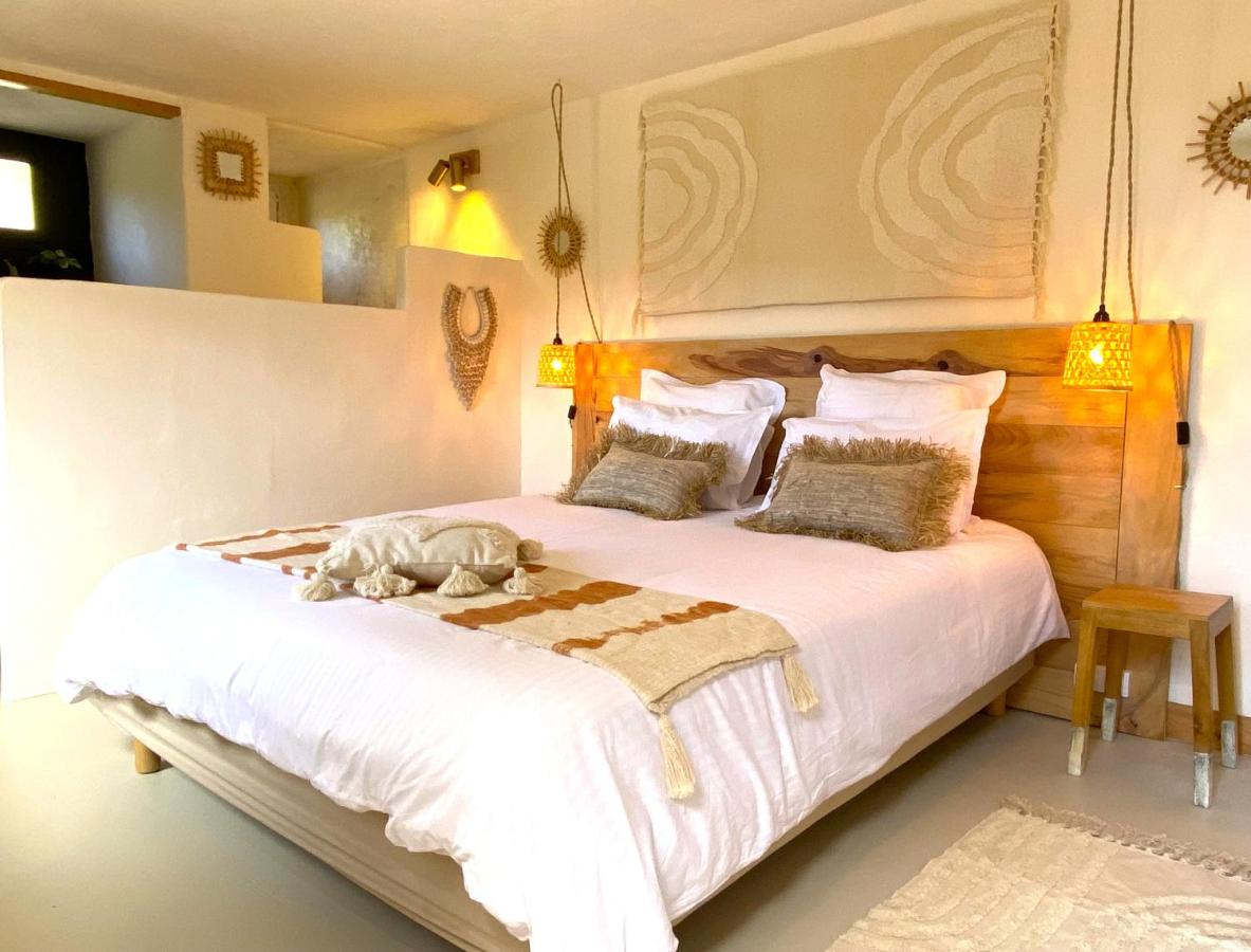 Chambre Lit Queen-Size - Vue sur Jardin