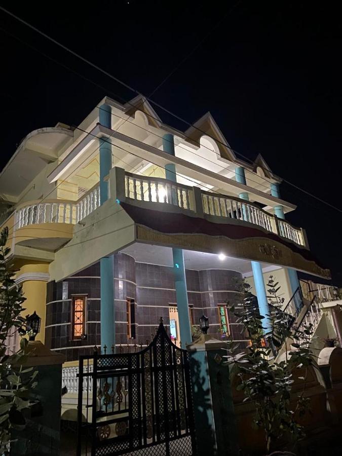 B&B Akalkot - Laxmi Kunj - Bed and Breakfast Akalkot