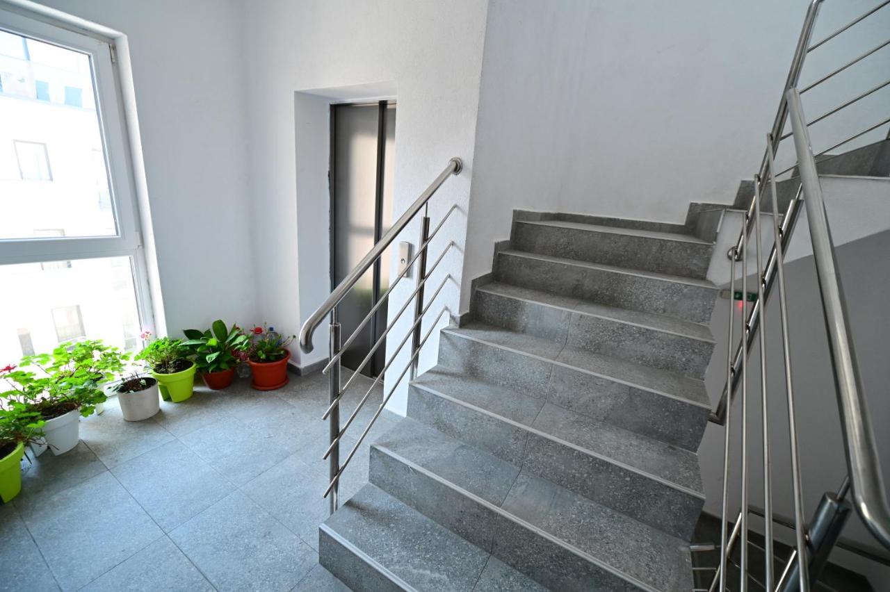 FLH - Simplu Apartament - B&B