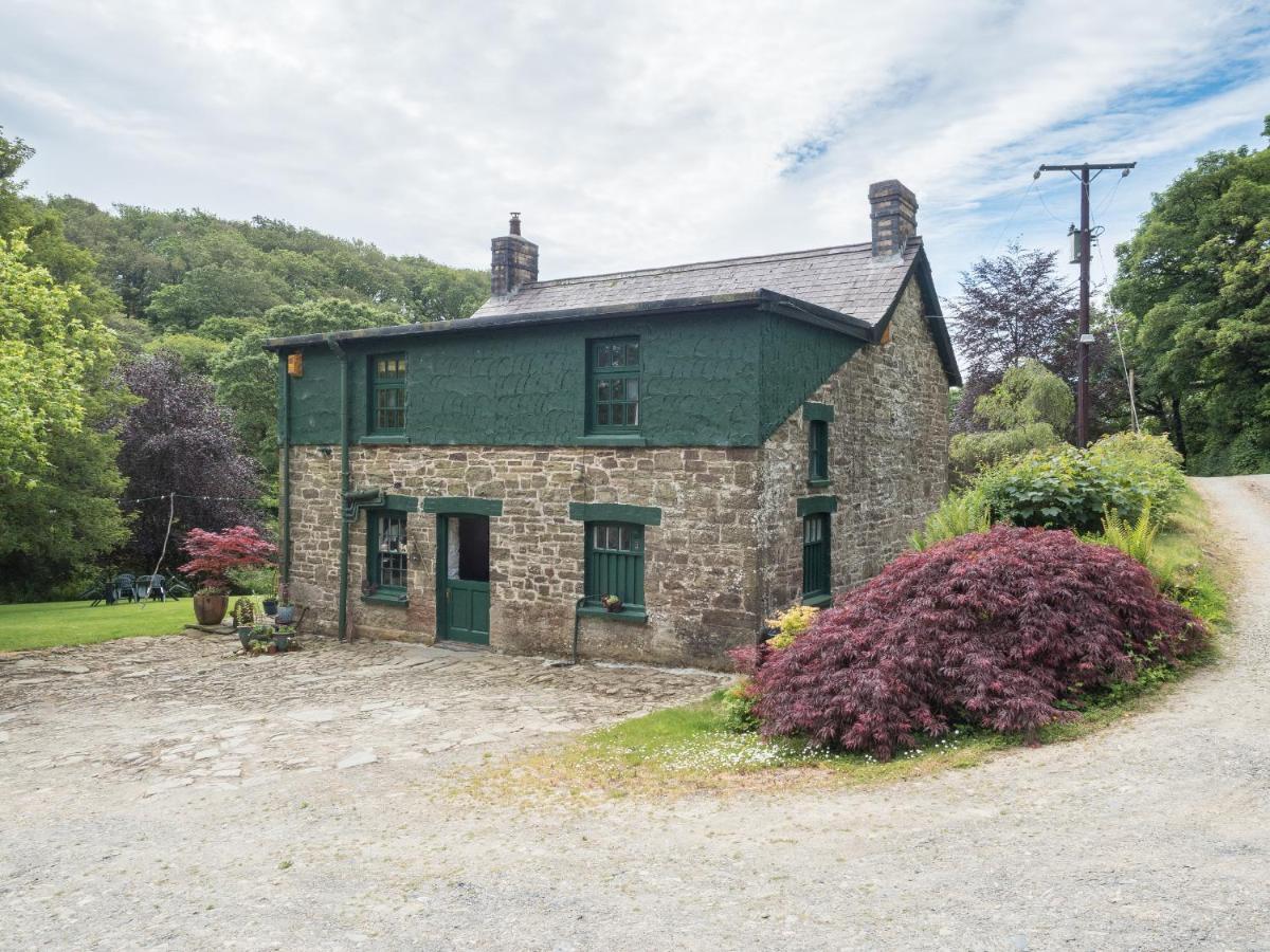 Rhyd y Brown Farmhouse Llys Y Fran, Clynderwen - B&B Penffordd