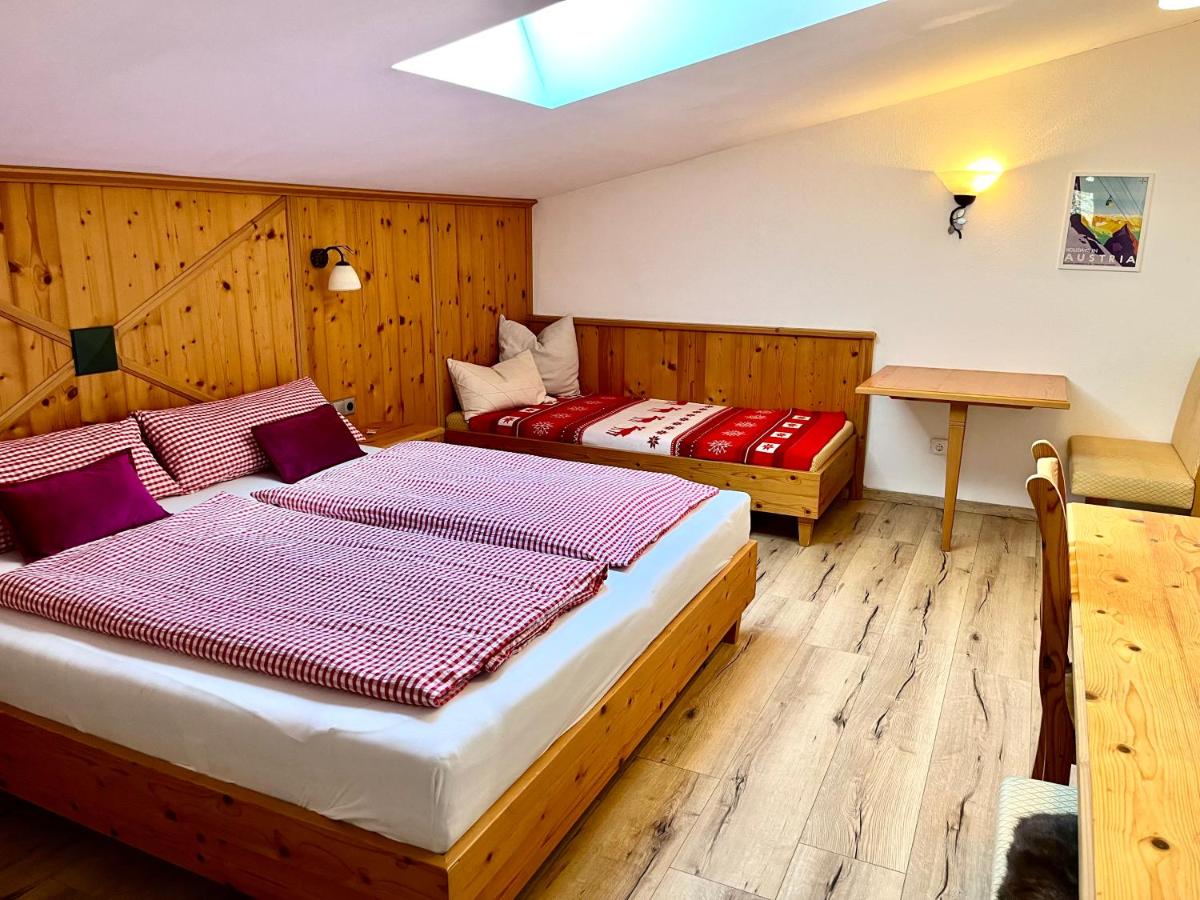 Appartamento con 2 Camere da Letto e Balcone