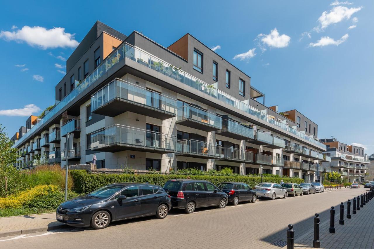 Cosy Apartments with Parking Wilanów by Noclegi Renters - B&B