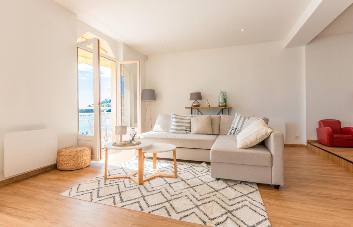 B&B Cancale - Les Pieds Dans L'Eau - Bel appartement - Vue mer - Bed and Breakfast Cancale