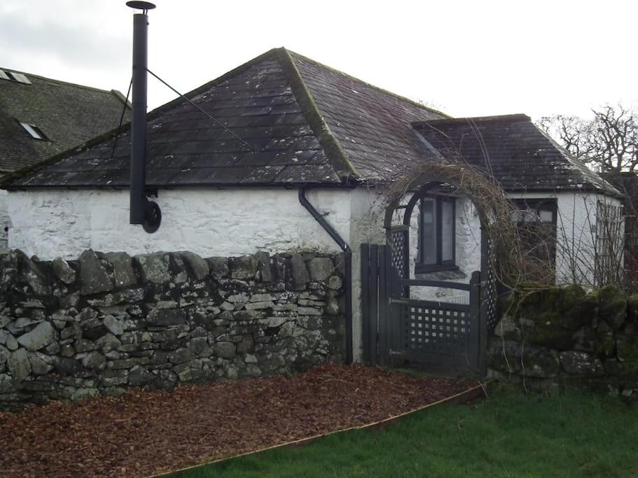 Borrowmoss Bothy, Charming & Characterful property, Wigtown - B&B