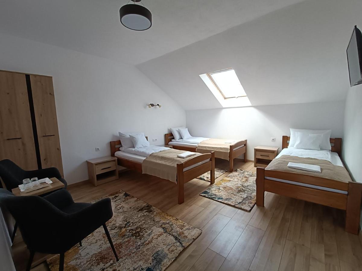 Chambre Triple – Vue sur Montagne