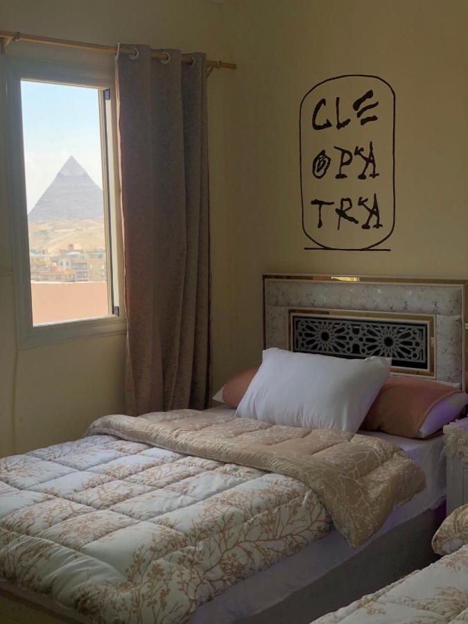 B&B Cairo - Sneferu Pyramids inn - Full Pyramids View - Bed and Breakfast Cairo