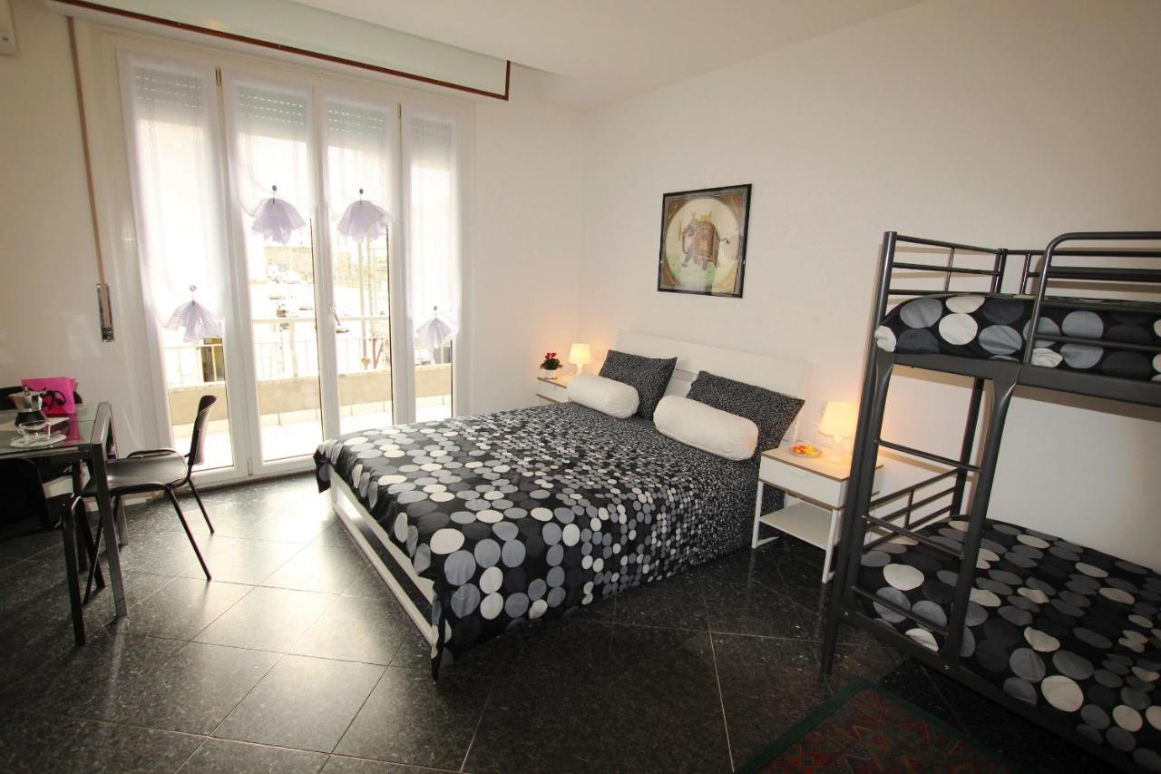 Camera Familiare con Bagno Privato