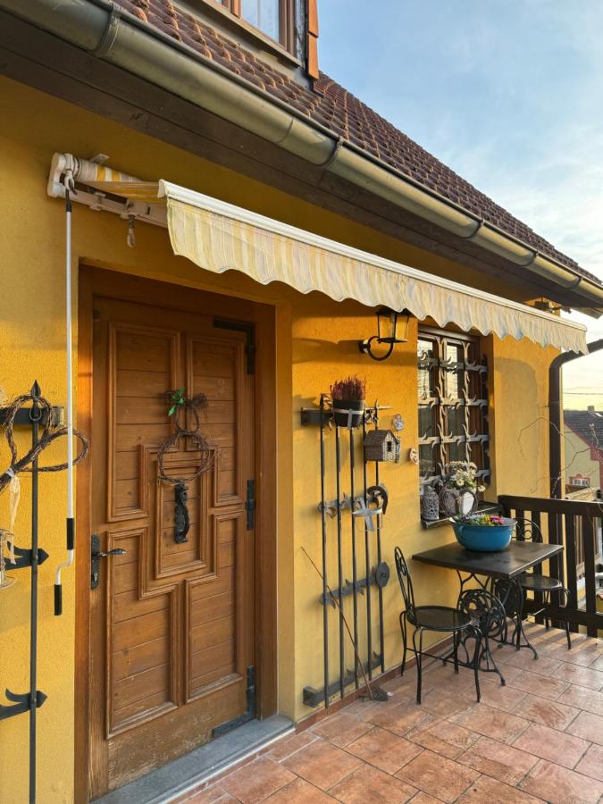 Doppelzimmer mit Patio