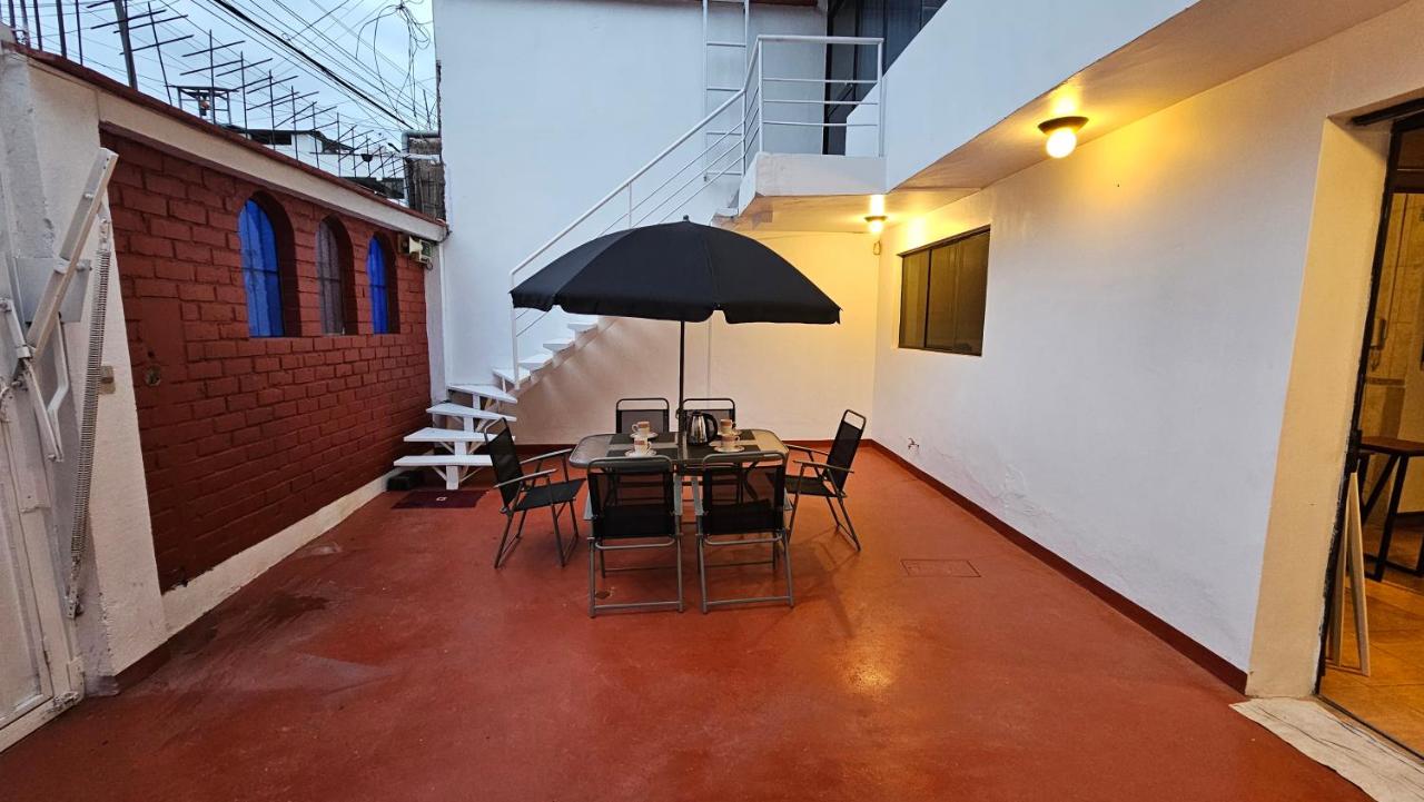 Los Profesionales Hospedaje - B&B