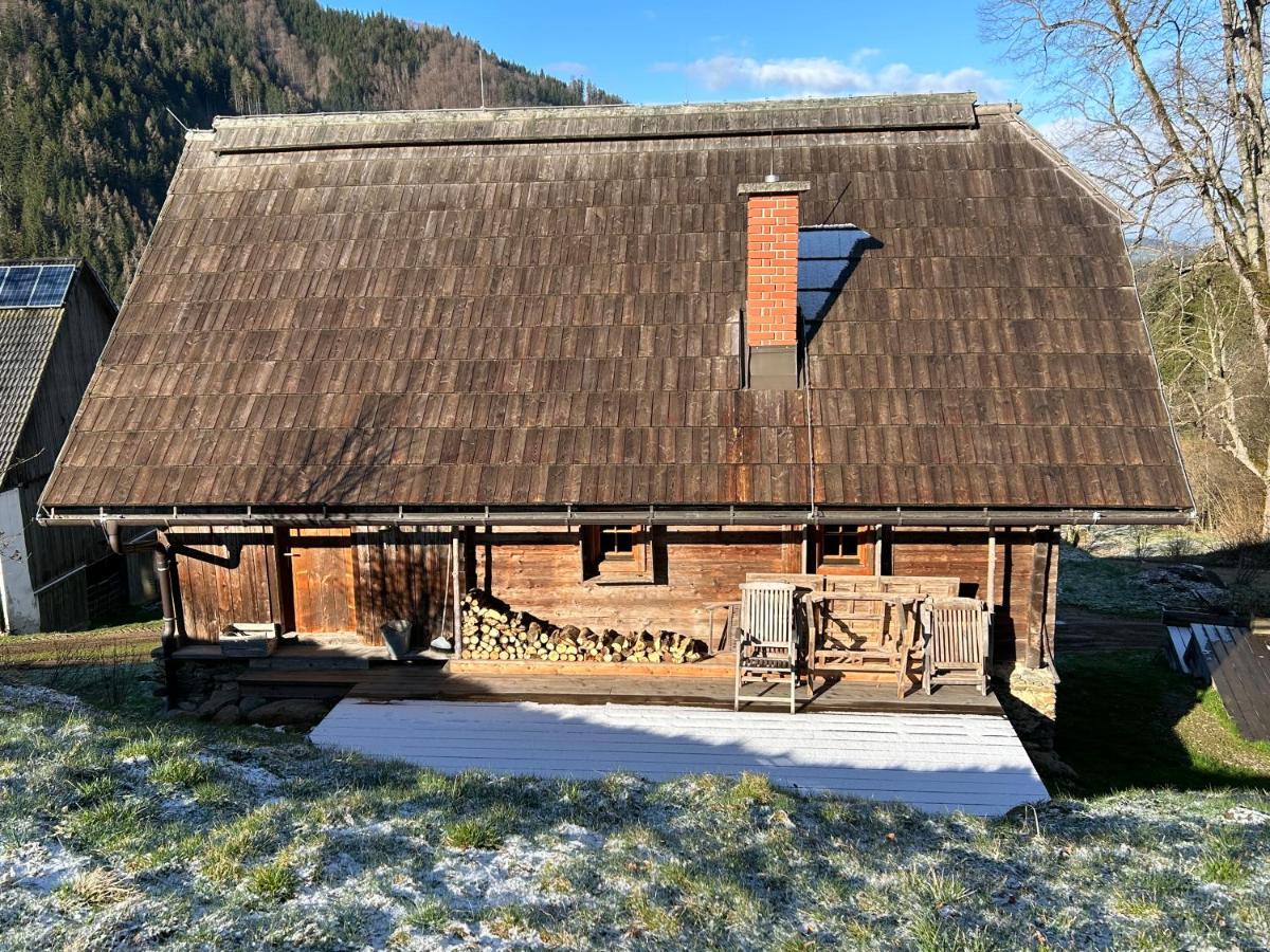 B&B Sankt Marein im Mürztal - Charmantes Gästehaus am Waldrand in alpiner Lage Siehe auch zweites Objekt Gästewohnung in altem Bauernhaus - Bed and Breakfast Sankt Marein im Mürztal