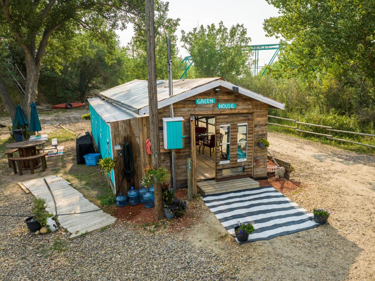 #Y2 Sage & Wildflower Yurt - Bed and Breakfast