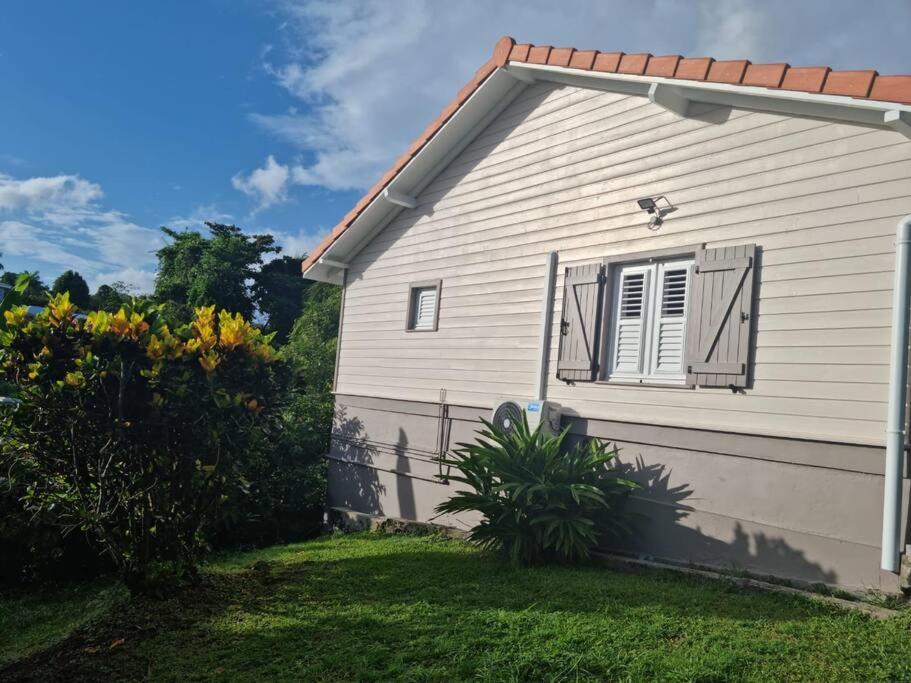 La Petite Charmeuse - Ferienwohnung Fort-de-France