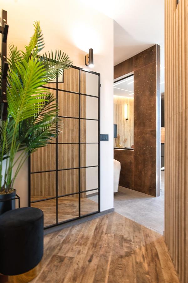 Industrial Design Luxury Studio in NoLo District - B&B